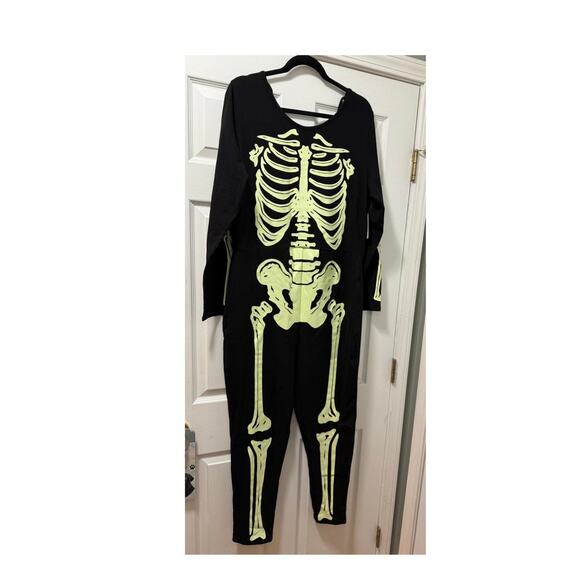 Torrid 5 (5X 28) Skeleton Glow In the Dark Halloween Costume Cosplay Bodysuit - Picture 2 of 4